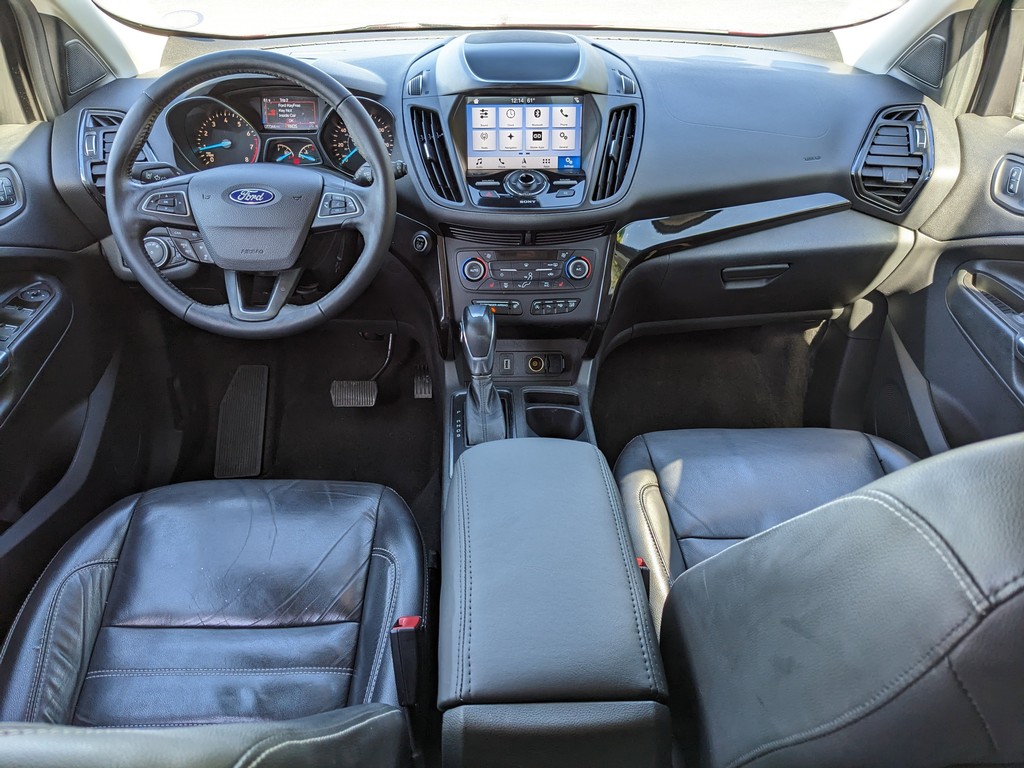 Ford Escape Vehicle Full-screen Gallery Image 13