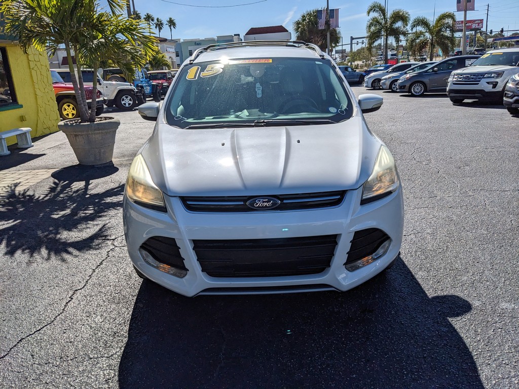 Ford Escape Vehicle Full-screen Gallery Image 06