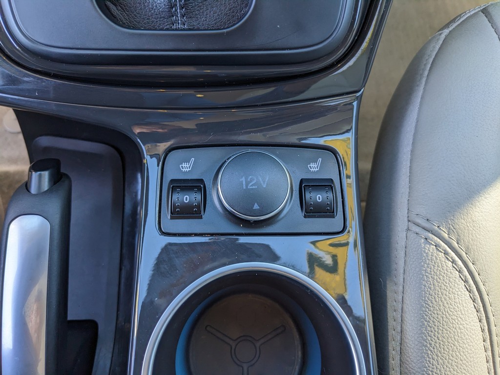 Ford Escape Vehicle Full-screen Gallery Image 24