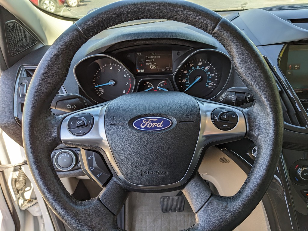 Ford Escape Vehicle Full-screen Gallery Image 27