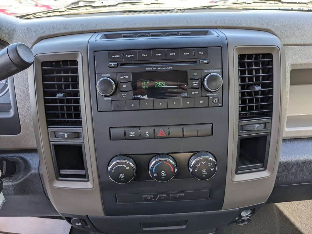 Ram 1500 Vehicle Full-screen Gallery Image 18