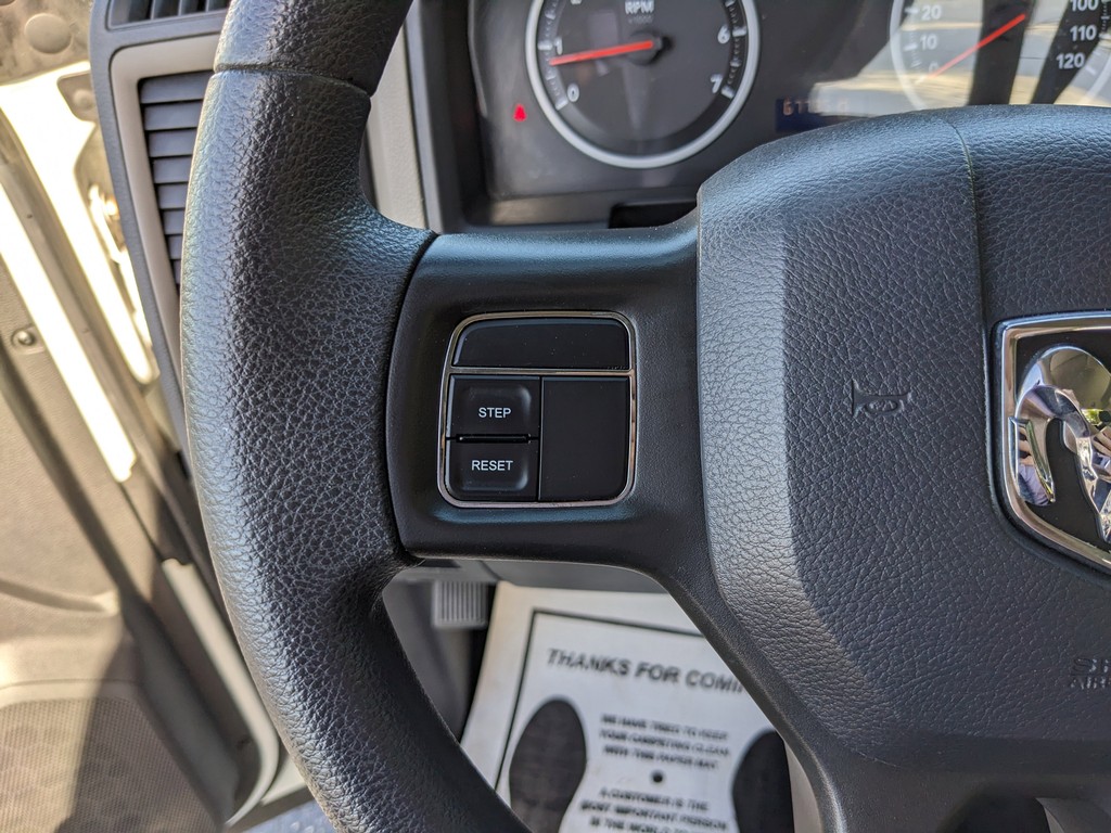 Ram 1500 Vehicle Full-screen Gallery Image 23