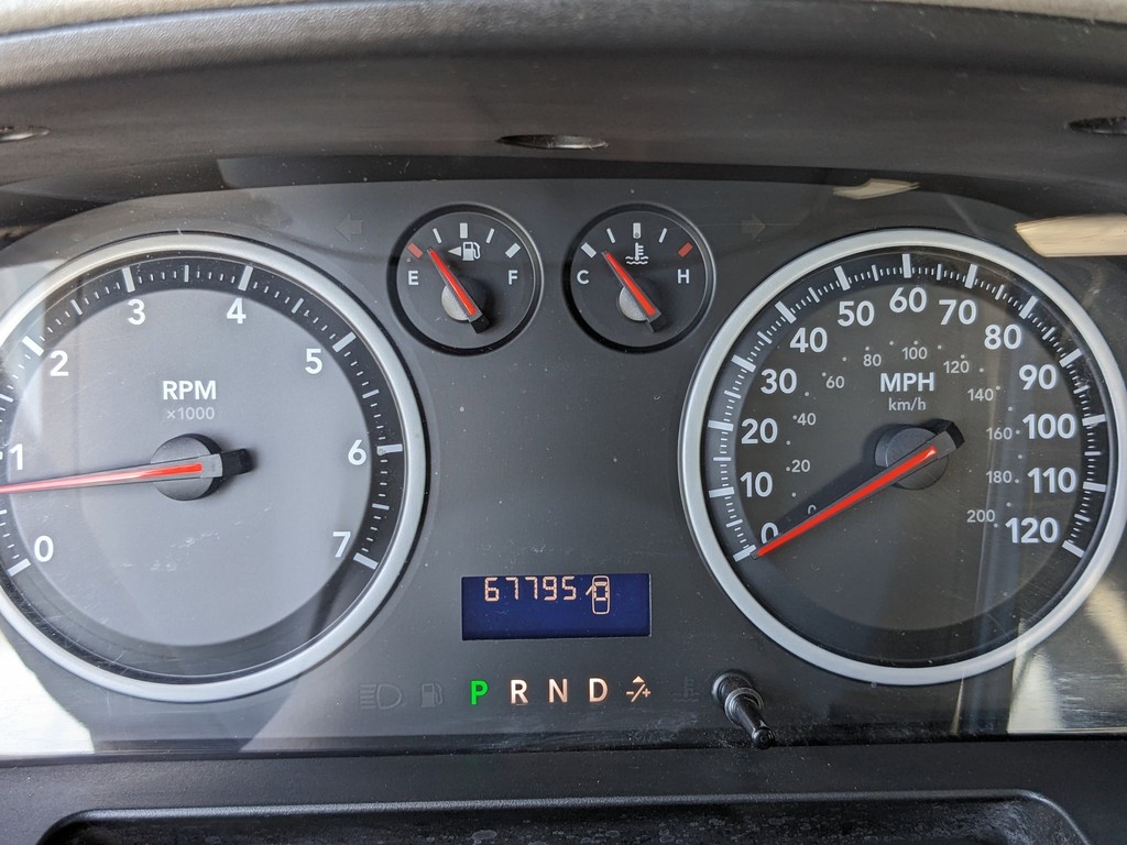 Ram 1500 Vehicle Full-screen Gallery Image 28