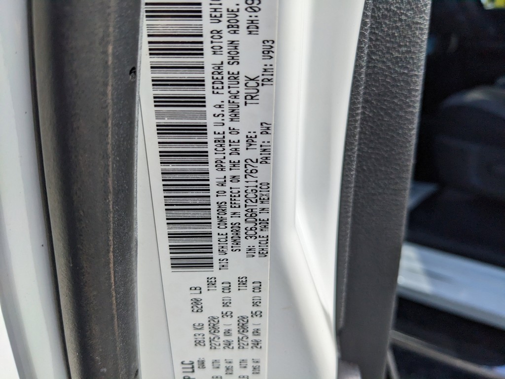 Ram 1500 Vehicle Full-screen Gallery Image 30