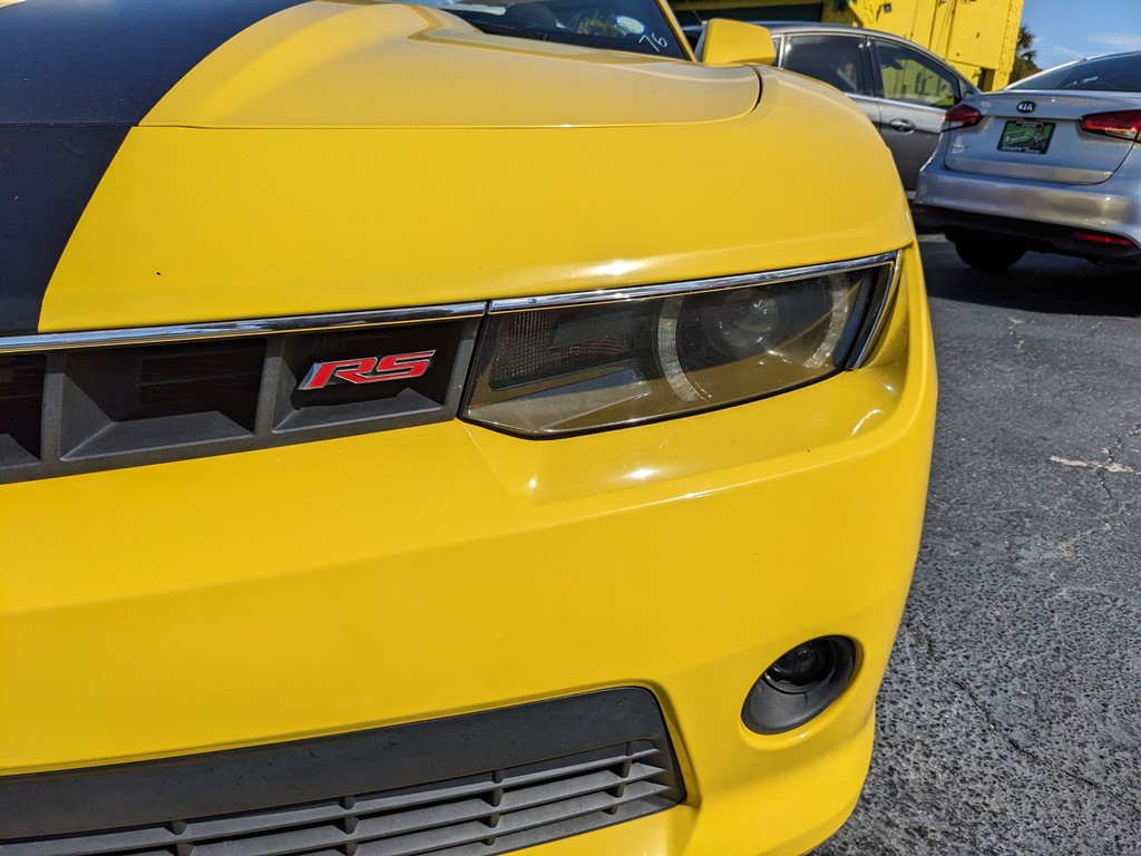 Chevrolet Camaro Vehicle Full-screen Gallery Image 02