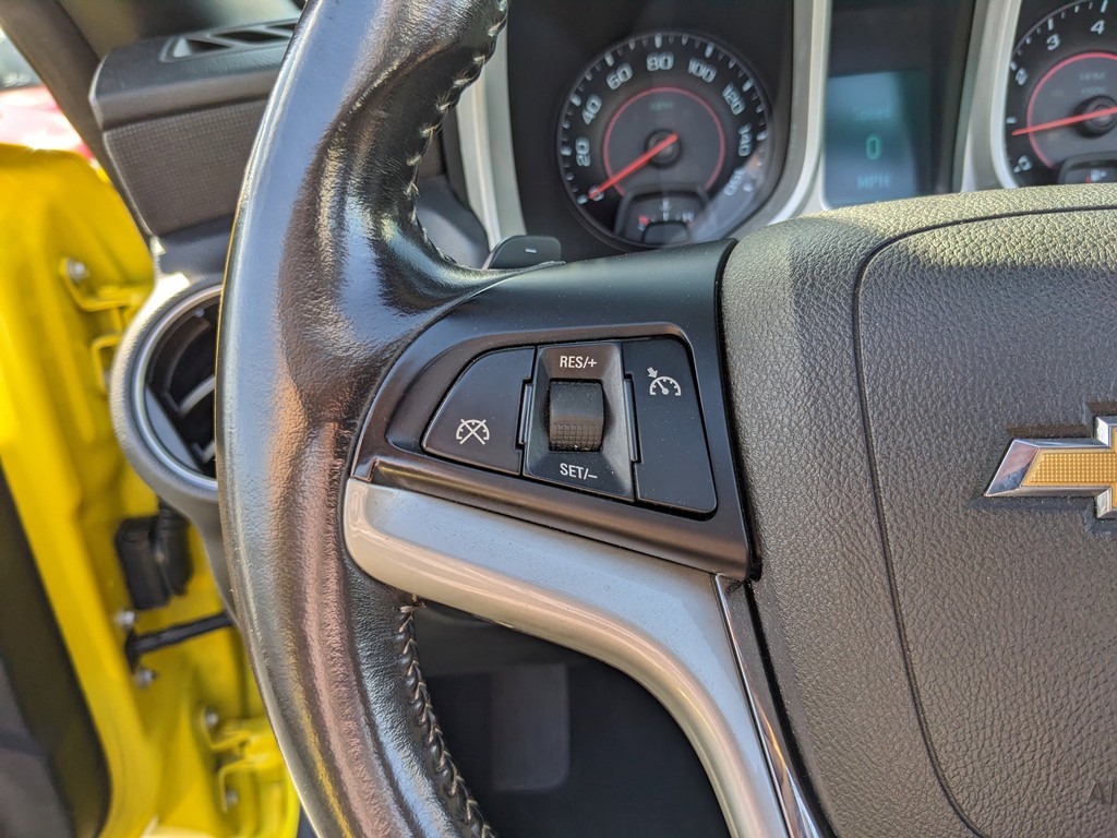 Chevrolet Camaro Vehicle Full-screen Gallery Image 21