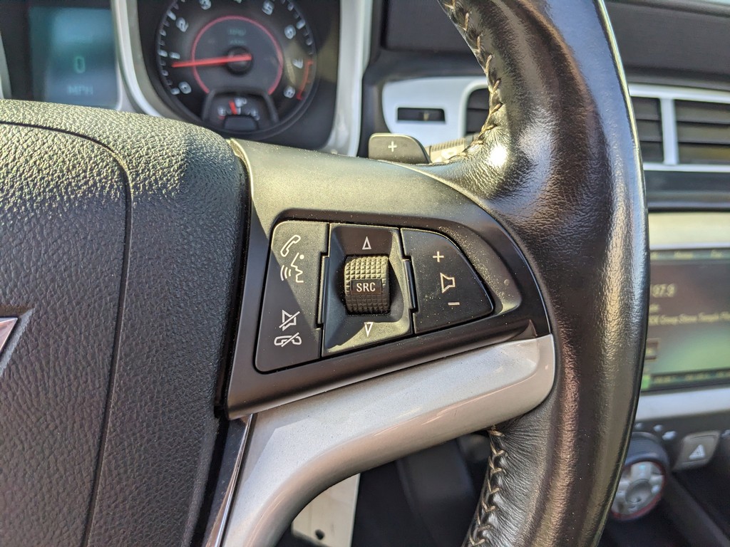 Chevrolet Camaro Vehicle Full-screen Gallery Image 22