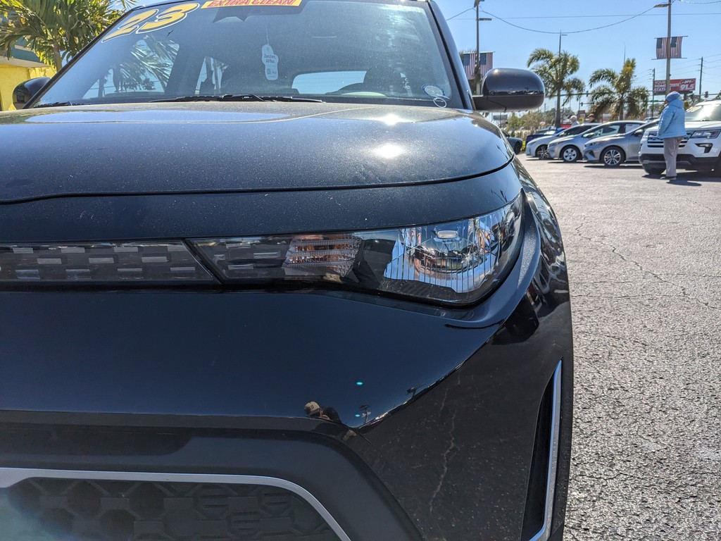 Kia Soul Vehicle Full-screen Gallery Image 07