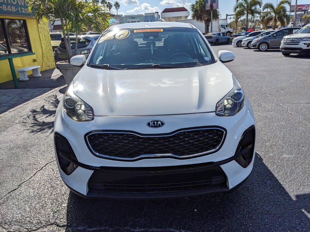 Kia Sportage Vehicle Full-screen Gallery Image 05