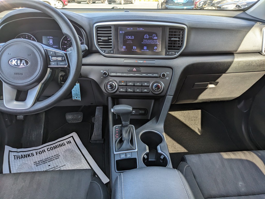 Kia Sportage Vehicle Full-screen Gallery Image 12