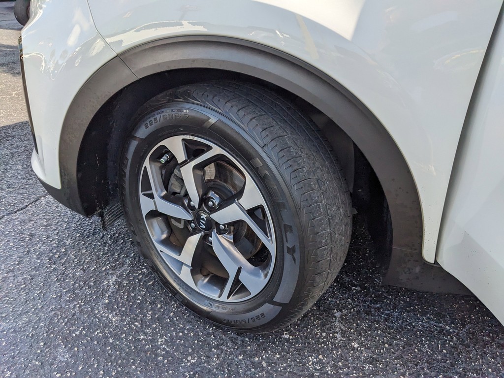 Kia Sportage Vehicle Full-screen Gallery Image 30