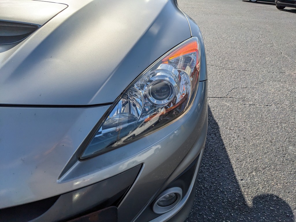 Mazda Mazda3 Vehicle Full-screen Gallery Image 06