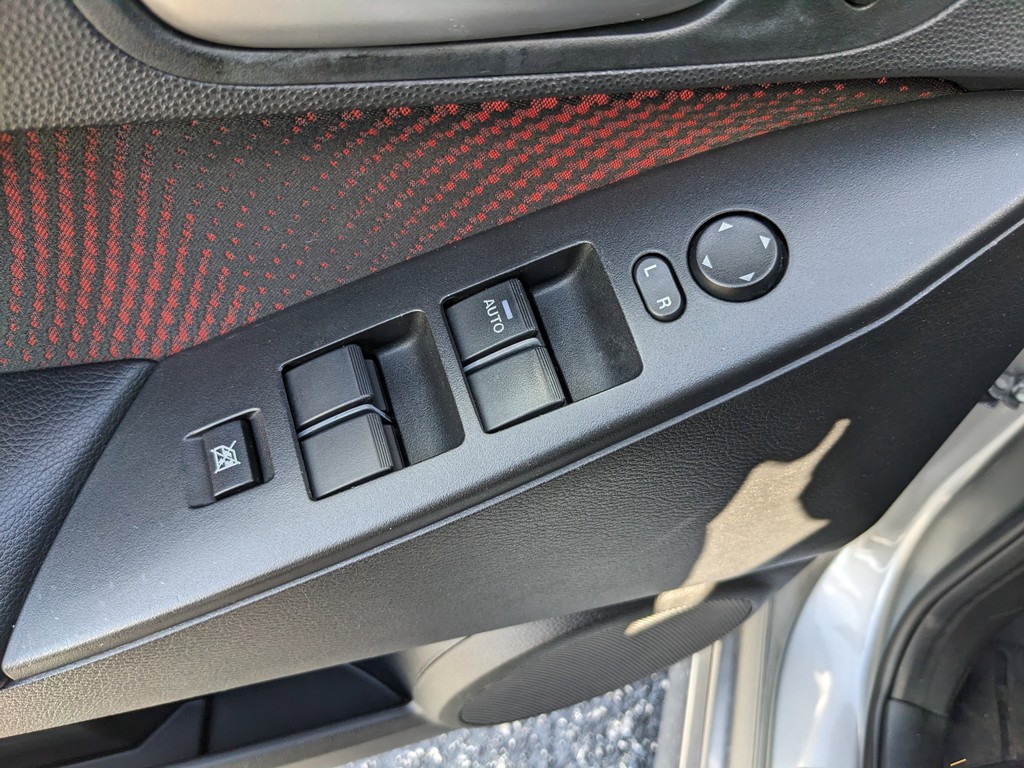 Mazda Mazda3 Vehicle Full-screen Gallery Image 15