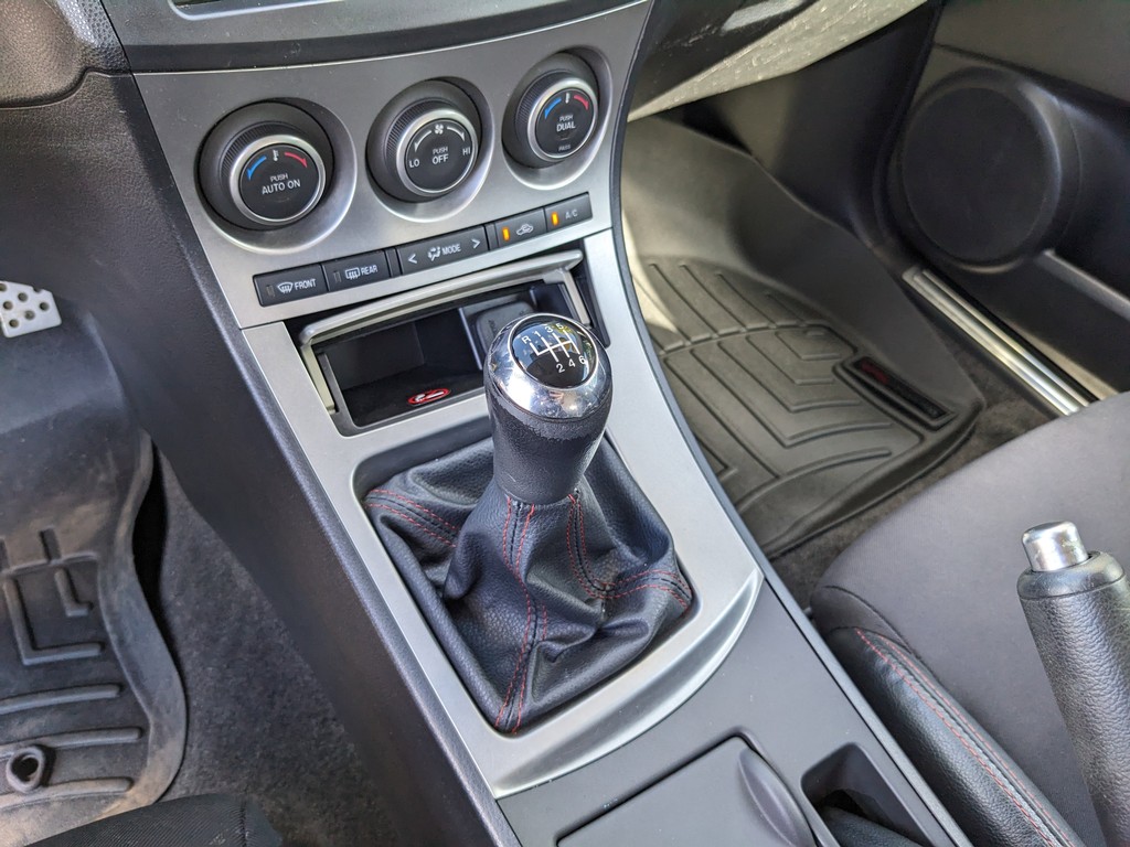 Mazda Mazda3 Vehicle Full-screen Gallery Image 20