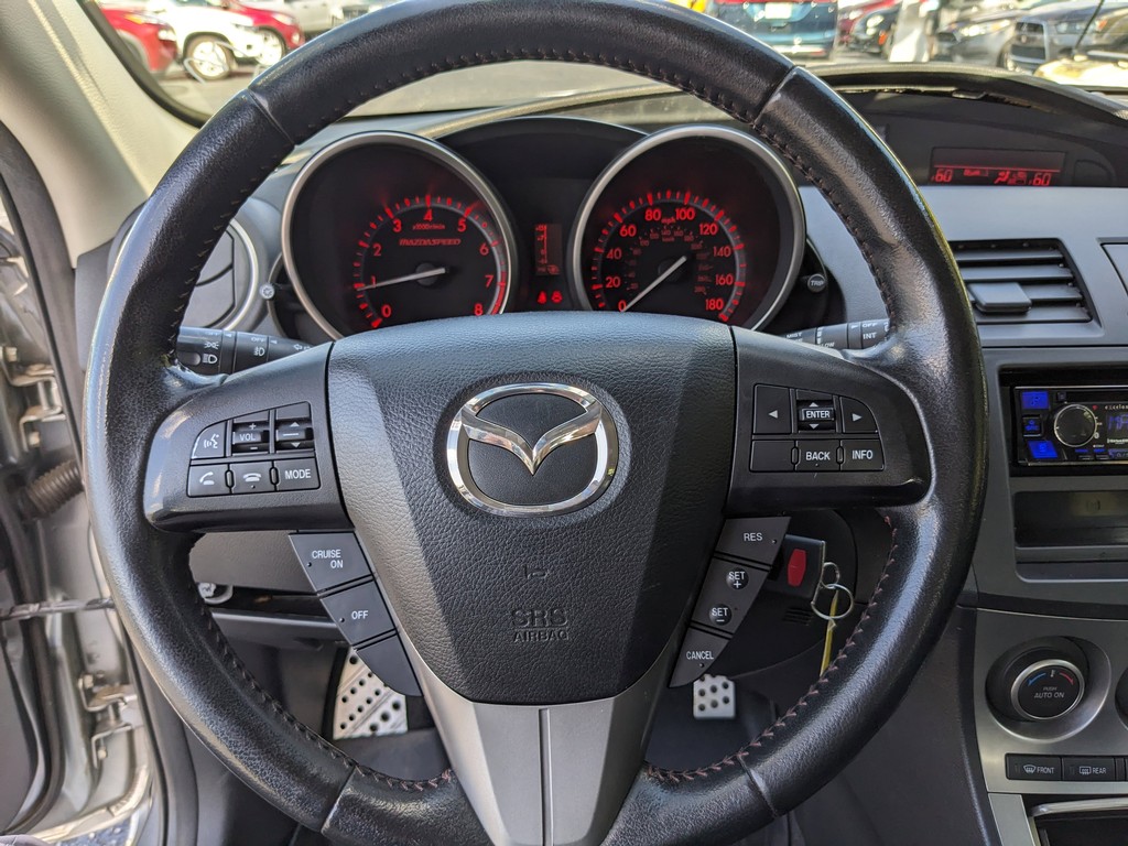 Mazda Mazda3 Vehicle Full-screen Gallery Image 22