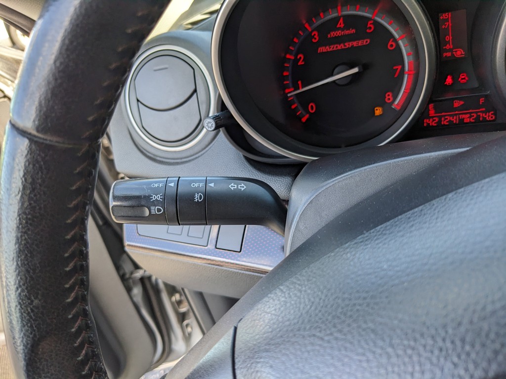 Mazda Mazda3 Vehicle Full-screen Gallery Image 25