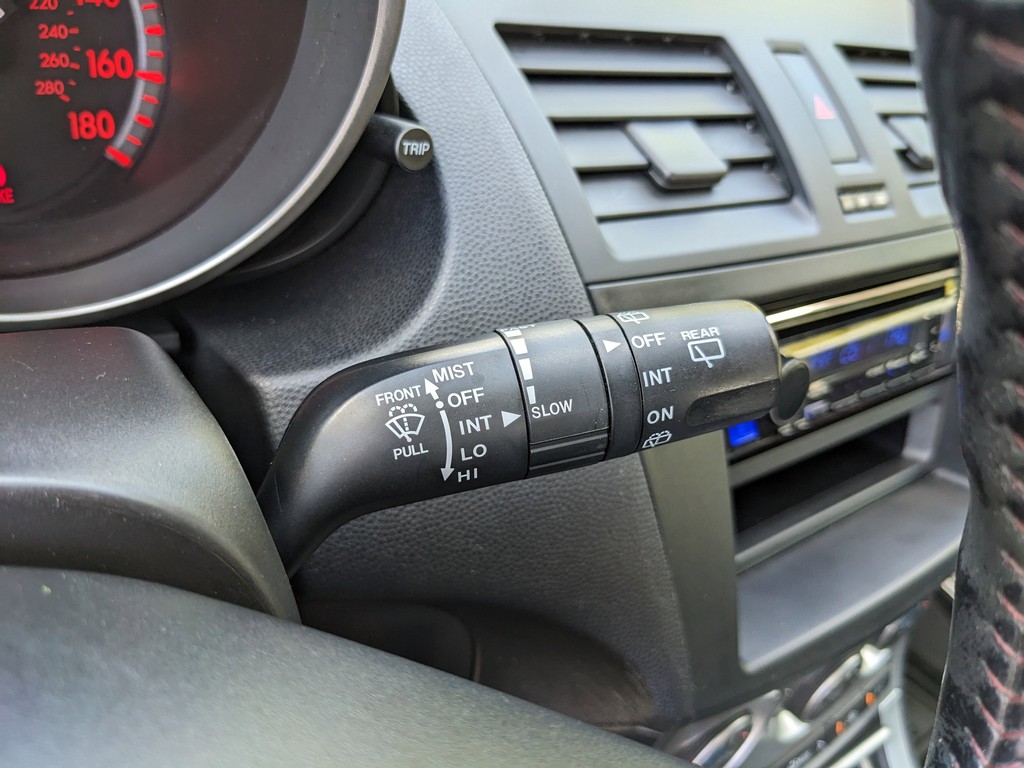 Mazda Mazda3 Vehicle Full-screen Gallery Image 26