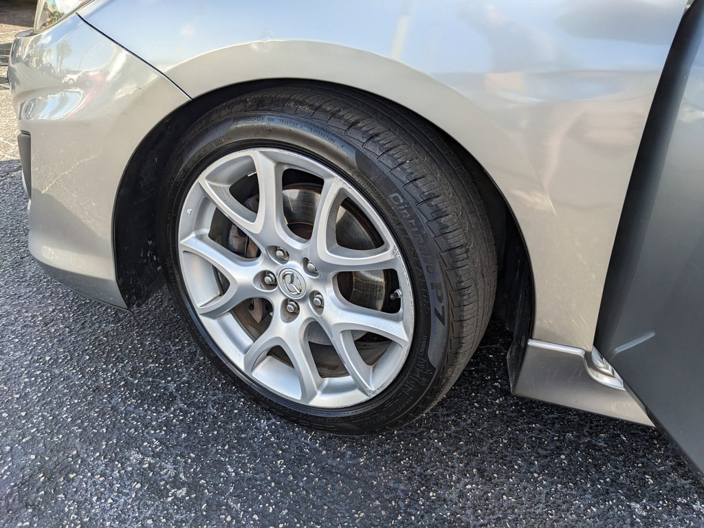 Mazda Mazda3 Vehicle Full-screen Gallery Image 28