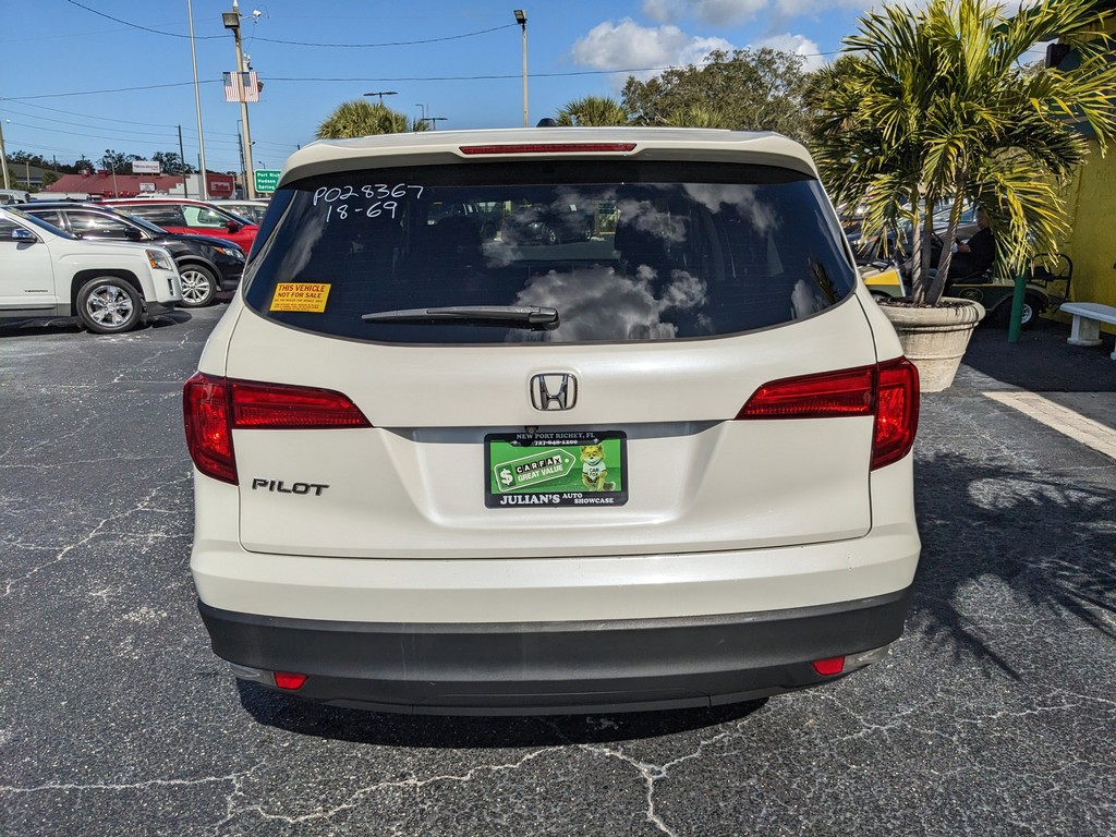 Honda Pilot Vehicle Full-screen Gallery Image 05