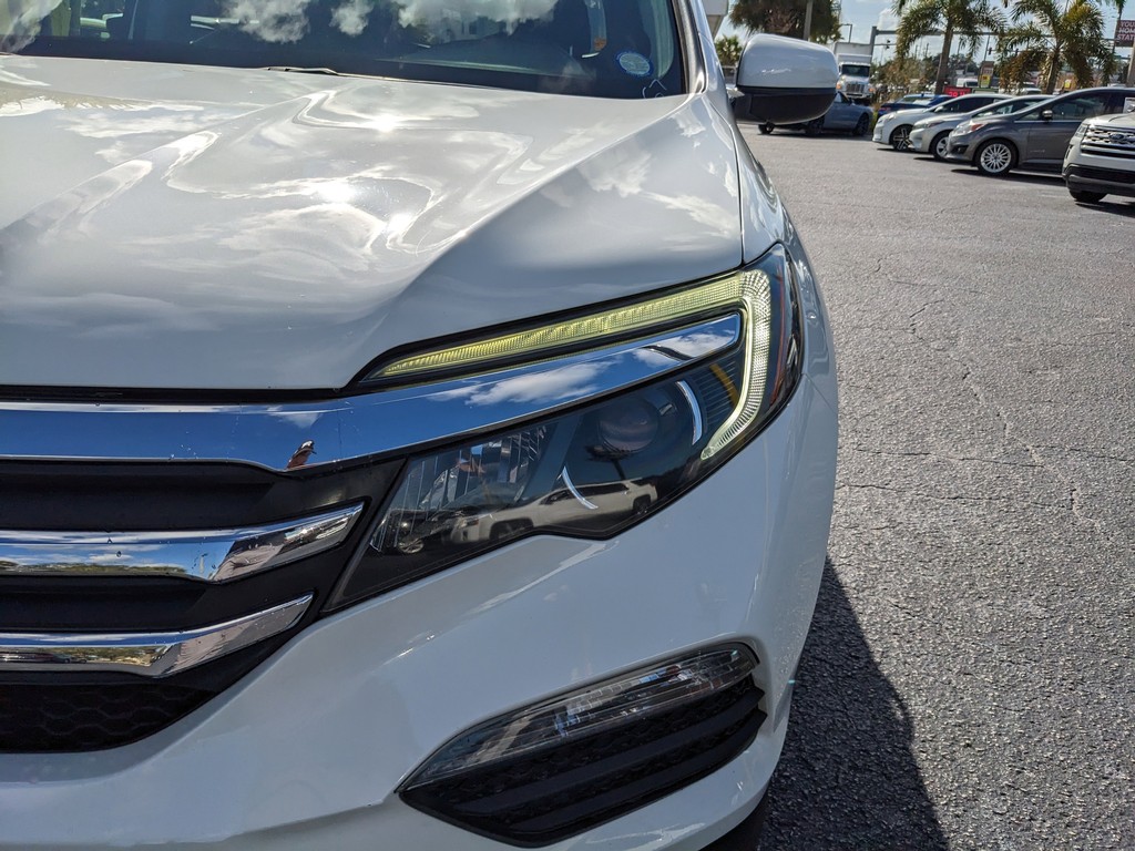 Honda Pilot Vehicle Full-screen Gallery Image 07