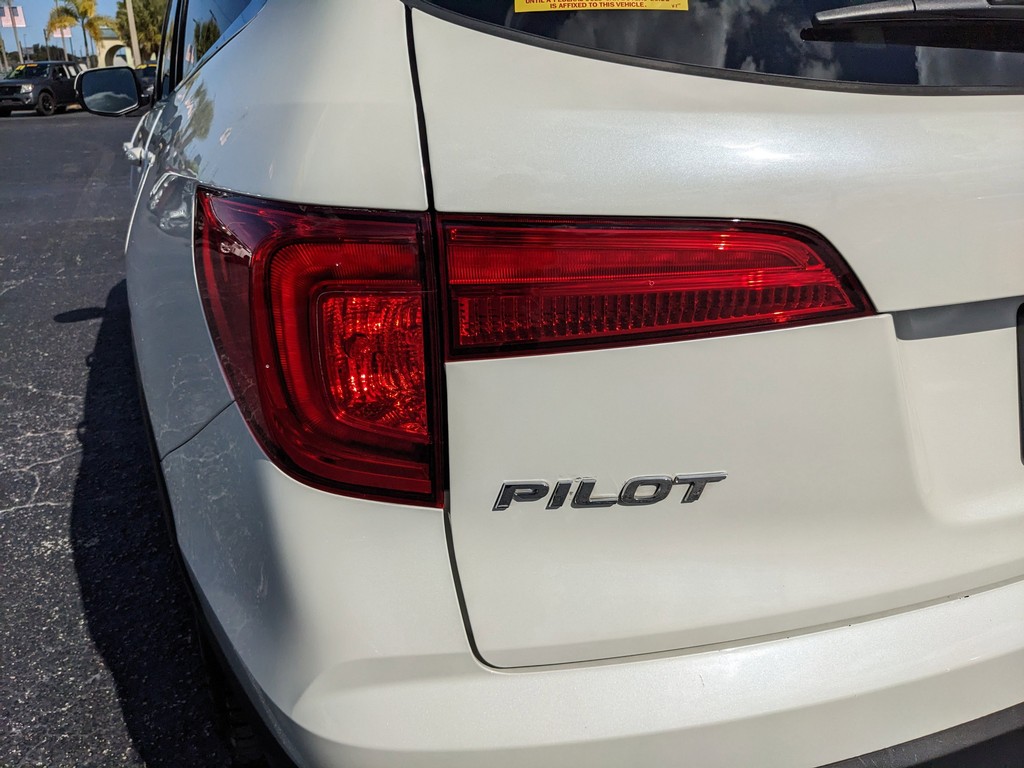 Honda Pilot Vehicle Full-screen Gallery Image 08