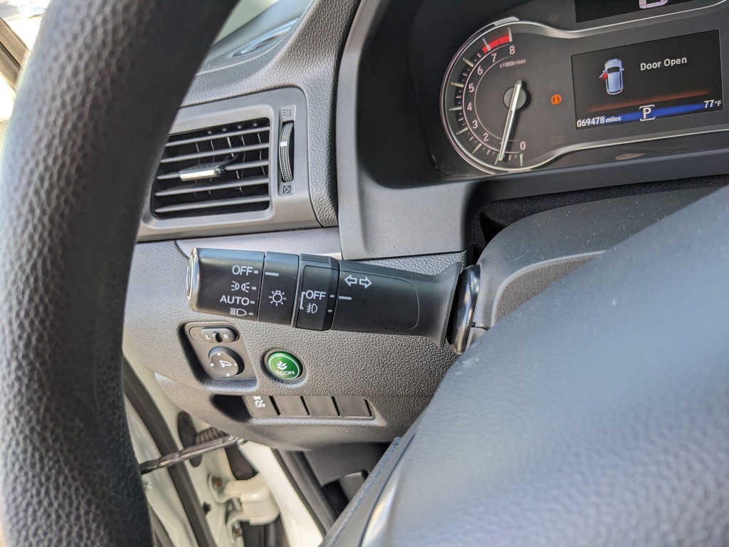 Honda Pilot Vehicle Full-screen Gallery Image 28