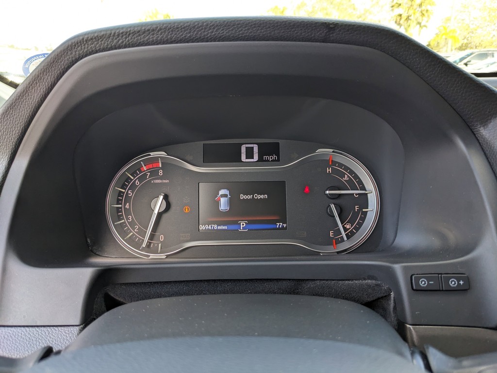 Honda Pilot Vehicle Full-screen Gallery Image 30