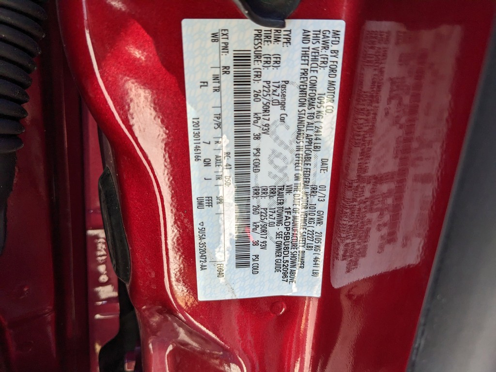 Ford C-Max Hybrid Vehicle Full-screen Gallery Image 33