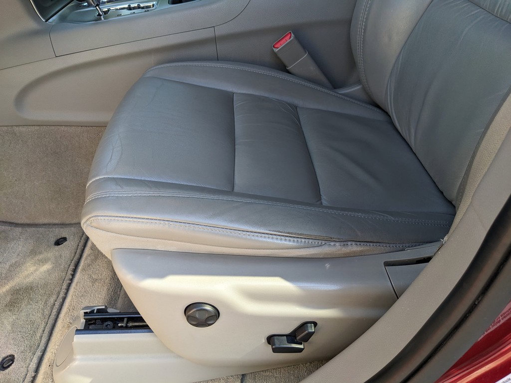 Jeep Grand Cherokee Vehicle Full-screen Gallery Image 19