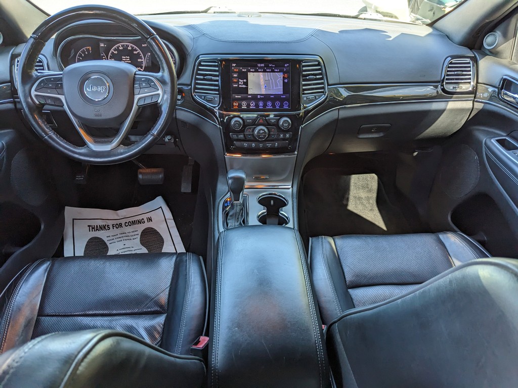 Jeep Grand Cherokee Vehicle Full-screen Gallery Image 12