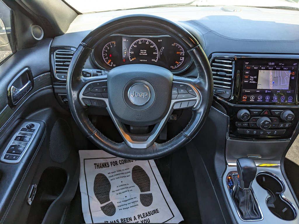 Jeep Grand Cherokee Vehicle Full-screen Gallery Image 13