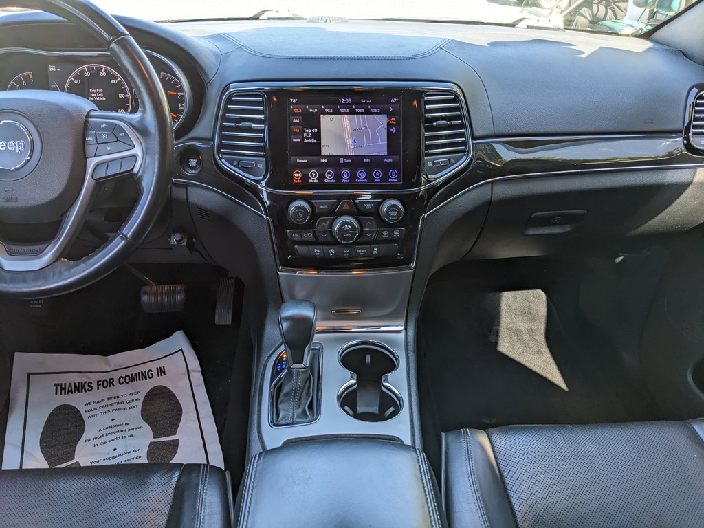 Jeep Grand Cherokee Vehicle Full-screen Gallery Image 14