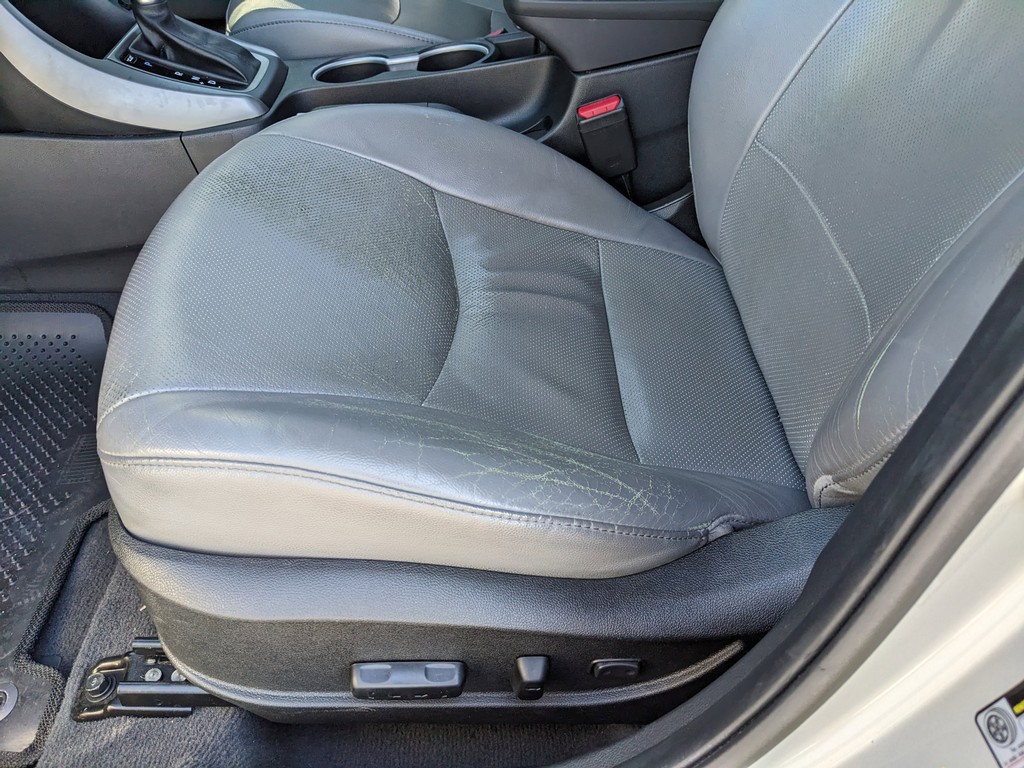 Hyundai Elantra Vehicle Full-screen Gallery Image 17