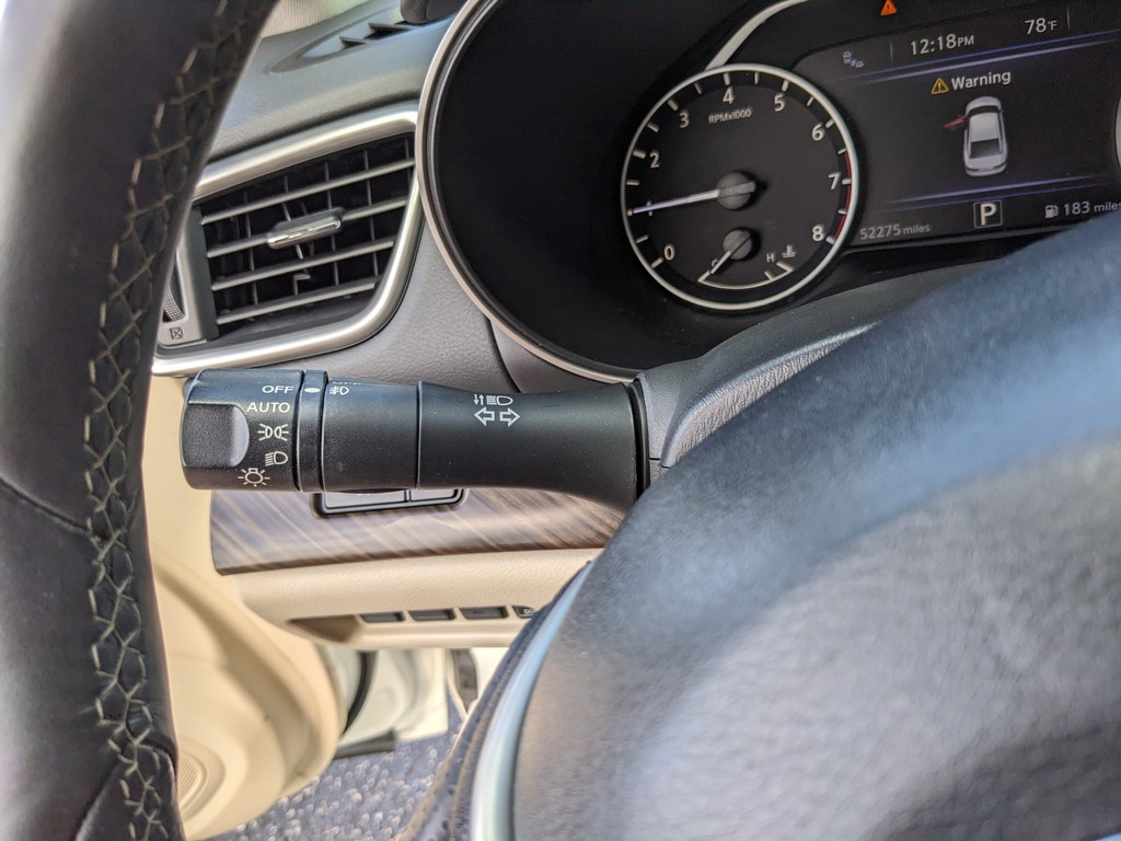 Nissan Maxima Vehicle Full-screen Gallery Image 30