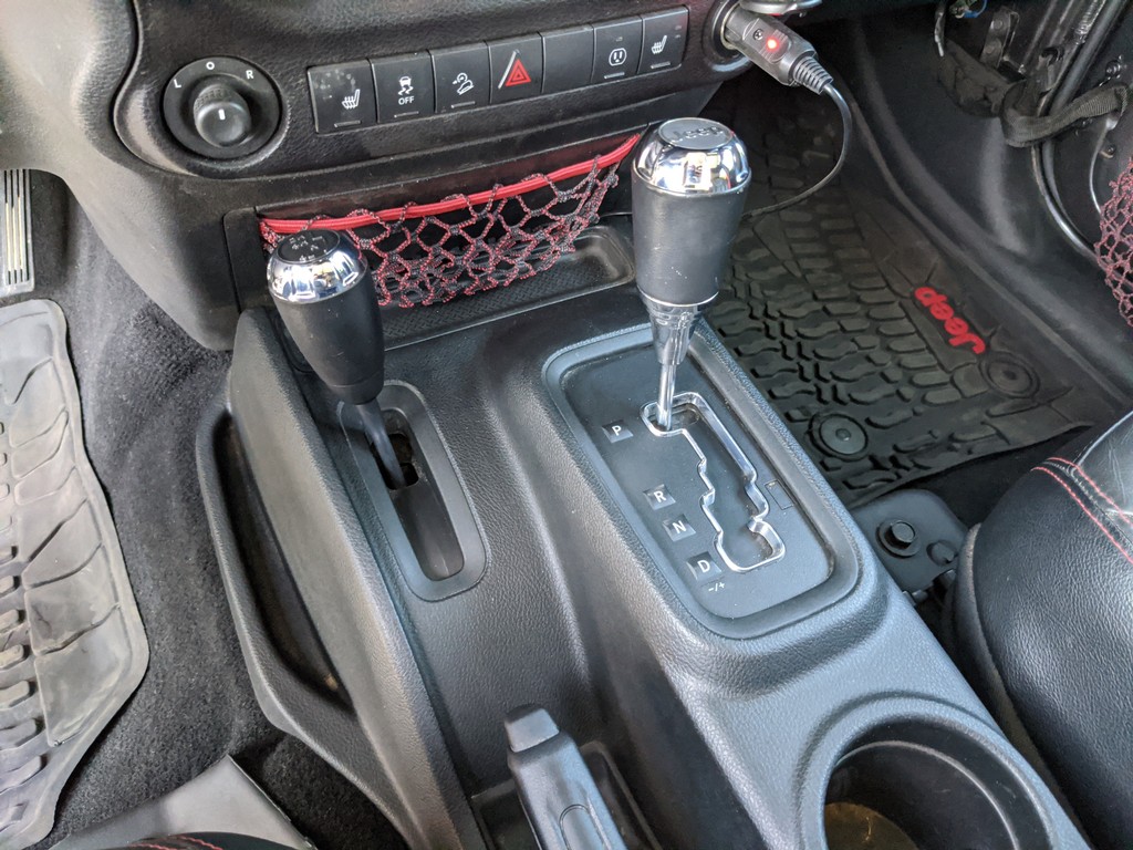 Jeep Wrangler JK Unlimited Vehicle Full-screen Gallery Image 22