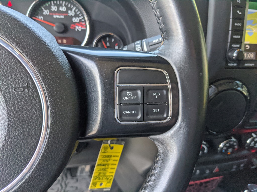 Jeep Wrangler JK Unlimited Vehicle Full-screen Gallery Image 26