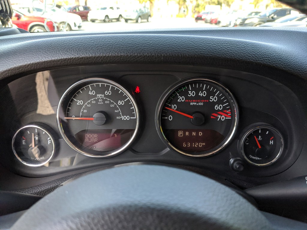 Jeep Wrangler JK Unlimited Vehicle Full-screen Gallery Image 29