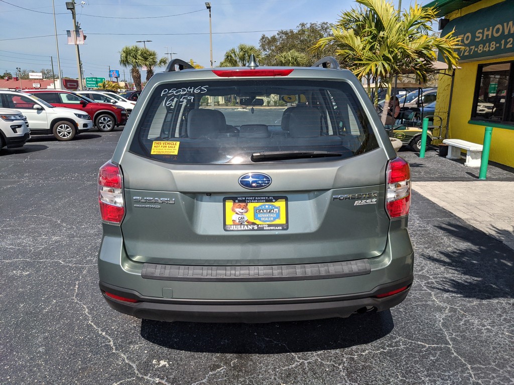 Subaru Forester Vehicle Full-screen Gallery Image 04