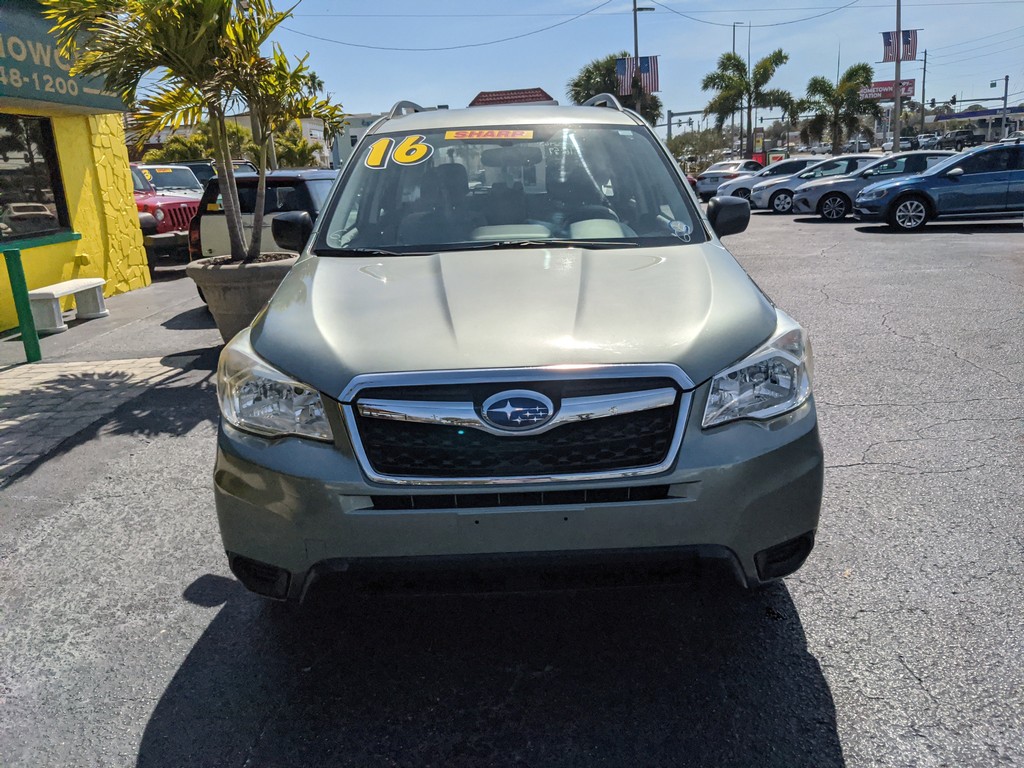 Subaru Forester Vehicle Full-screen Gallery Image 05