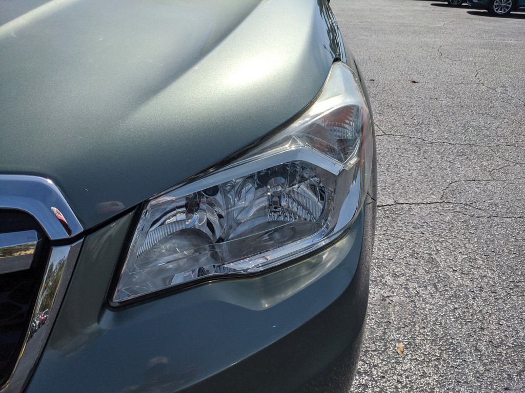 Subaru Forester Vehicle Full-screen Gallery Image 06