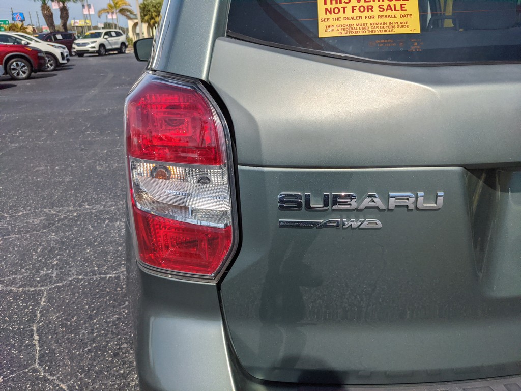 Subaru Forester Vehicle Full-screen Gallery Image 07