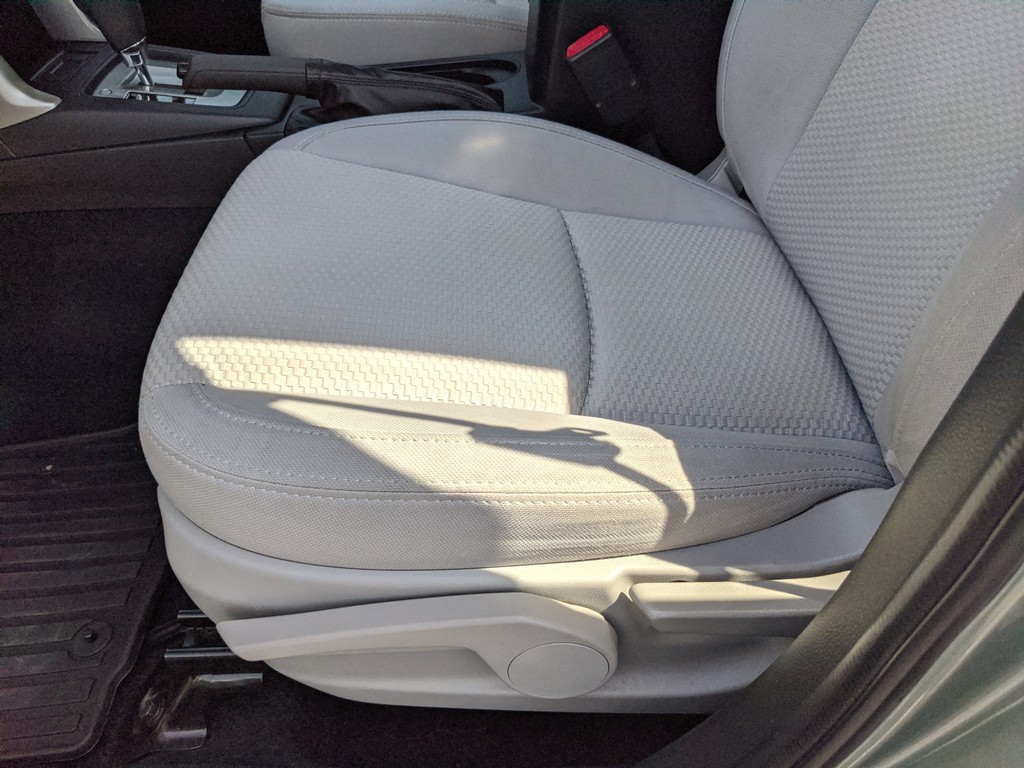 Subaru Forester Vehicle Full-screen Gallery Image 16