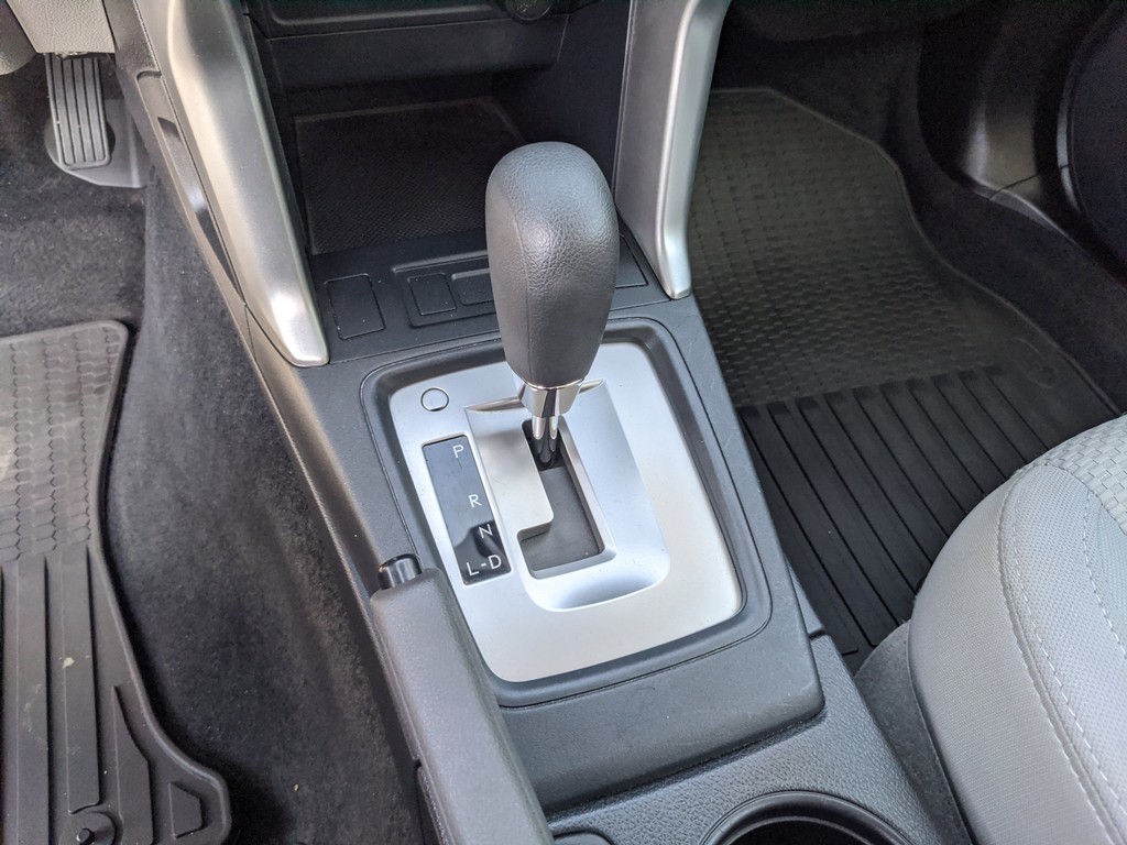 Subaru Forester Vehicle Full-screen Gallery Image 21