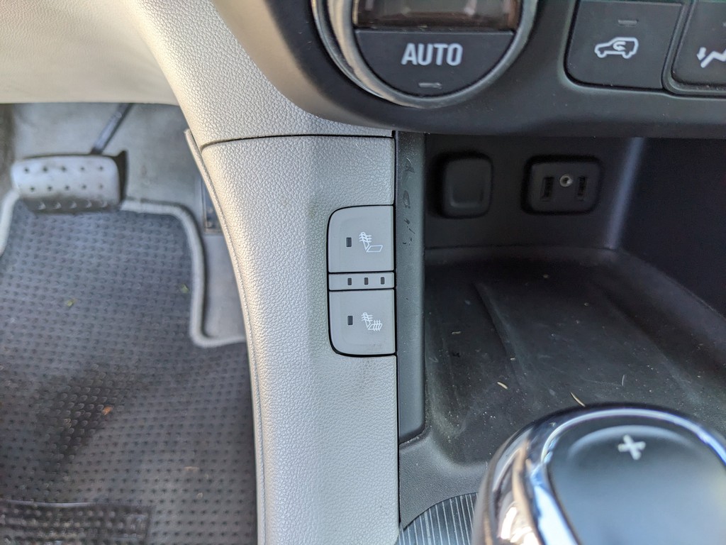 GMC Acadia Vehicle Full-screen Gallery Image 27