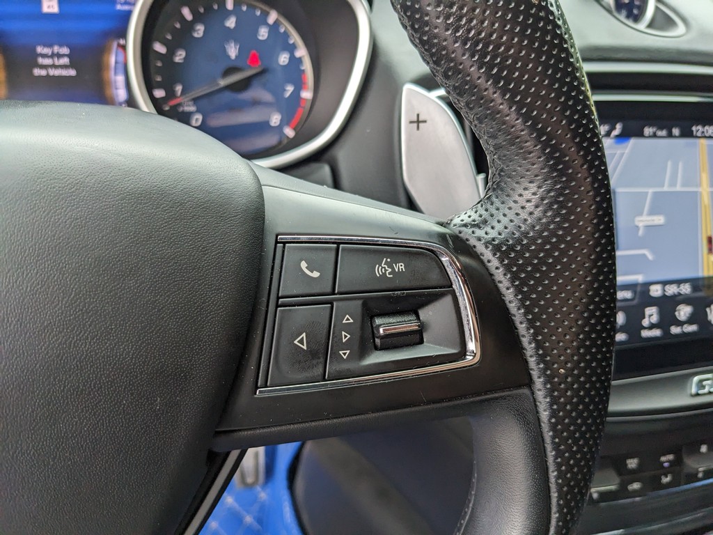 Maserati Ghibli Vehicle Full-screen Gallery Image 27