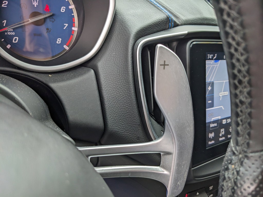 Maserati Ghibli Vehicle Full-screen Gallery Image 29