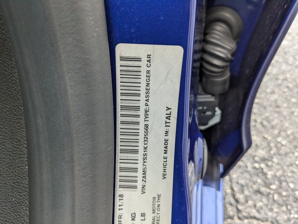 Maserati Ghibli Vehicle Full-screen Gallery Image 32