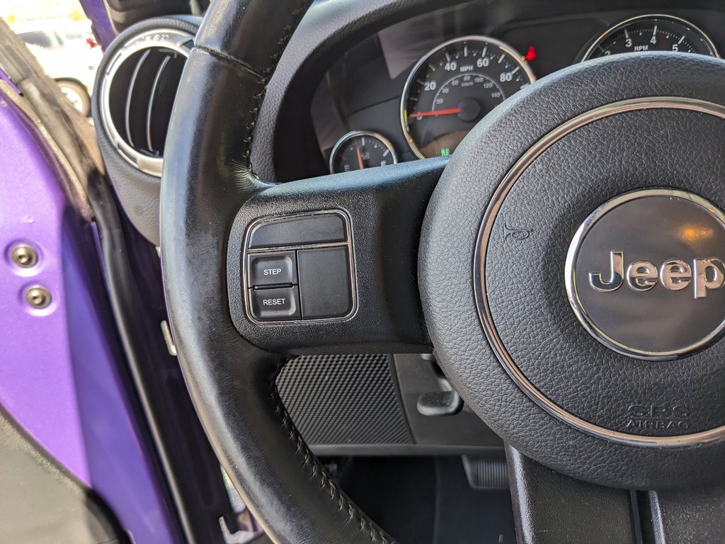 Jeep Wrangler Unlimited Vehicle Full-screen Gallery Image 18