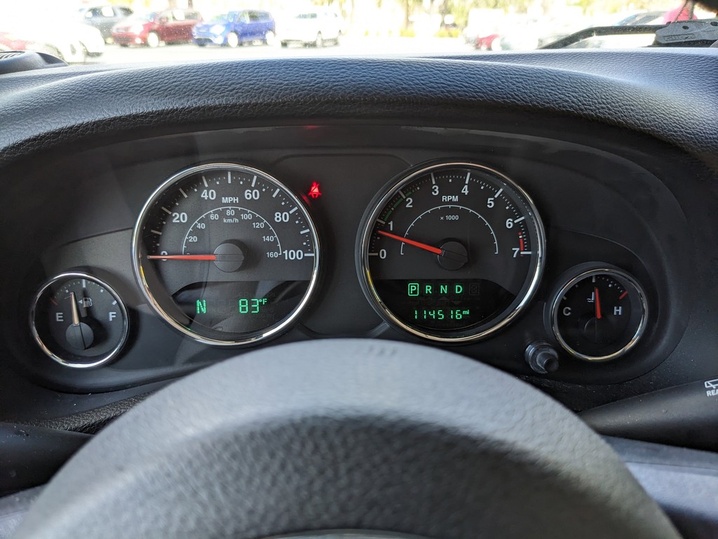 Jeep Wrangler Unlimited Vehicle Full-screen Gallery Image 22