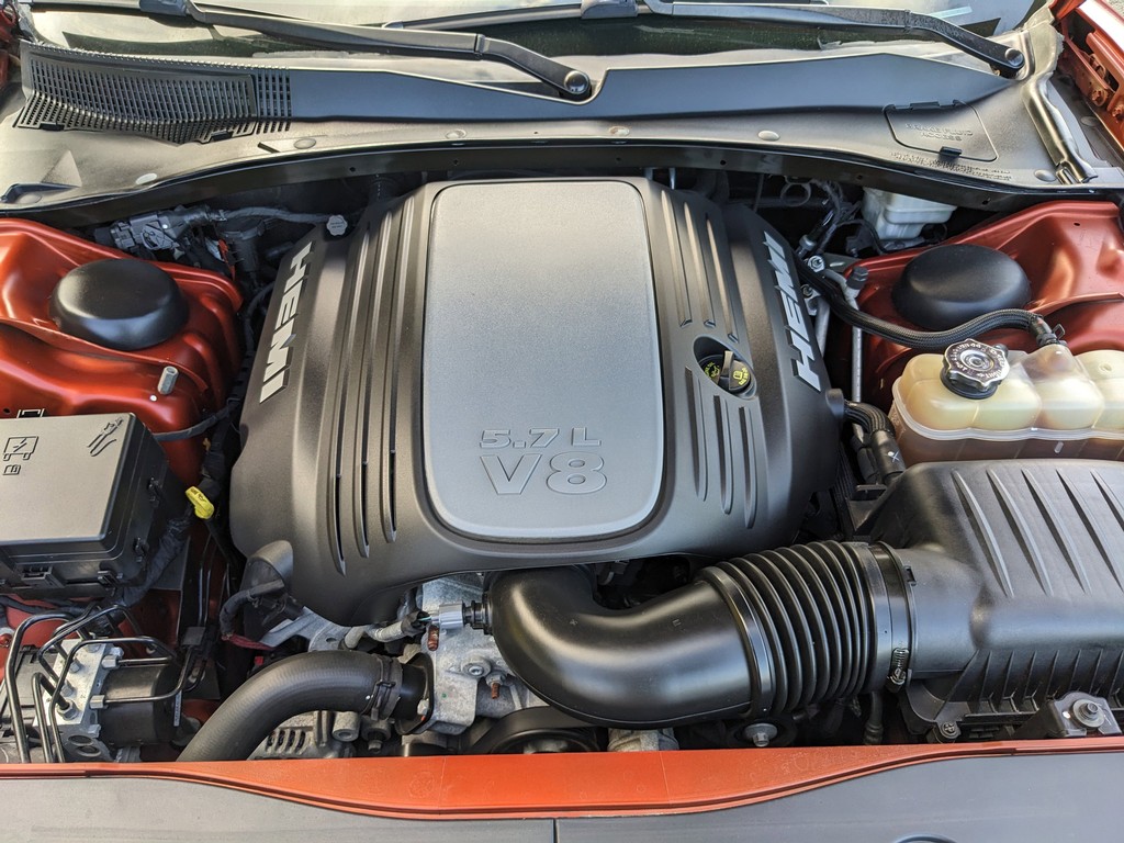 Dodge Charger Vehicle Full-screen Gallery Image 10